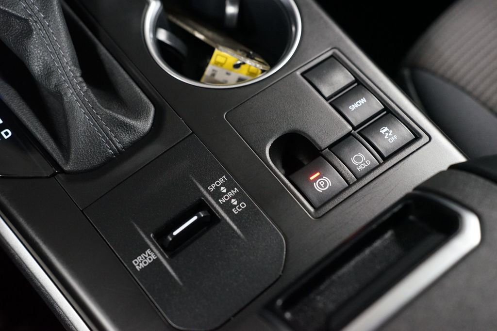 Certified 2024 Toyota Highlander LE image 22