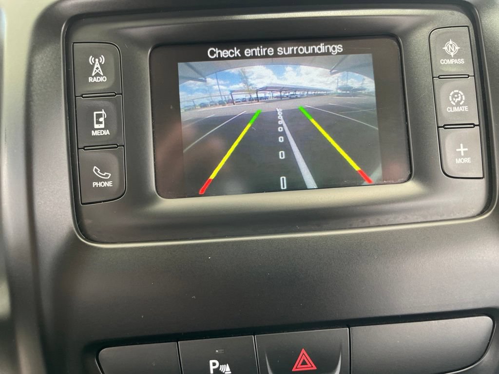 Used 2017 Jeep Cherokee Latitude w/ Safety/Convenience Group AWD/4WD image 24