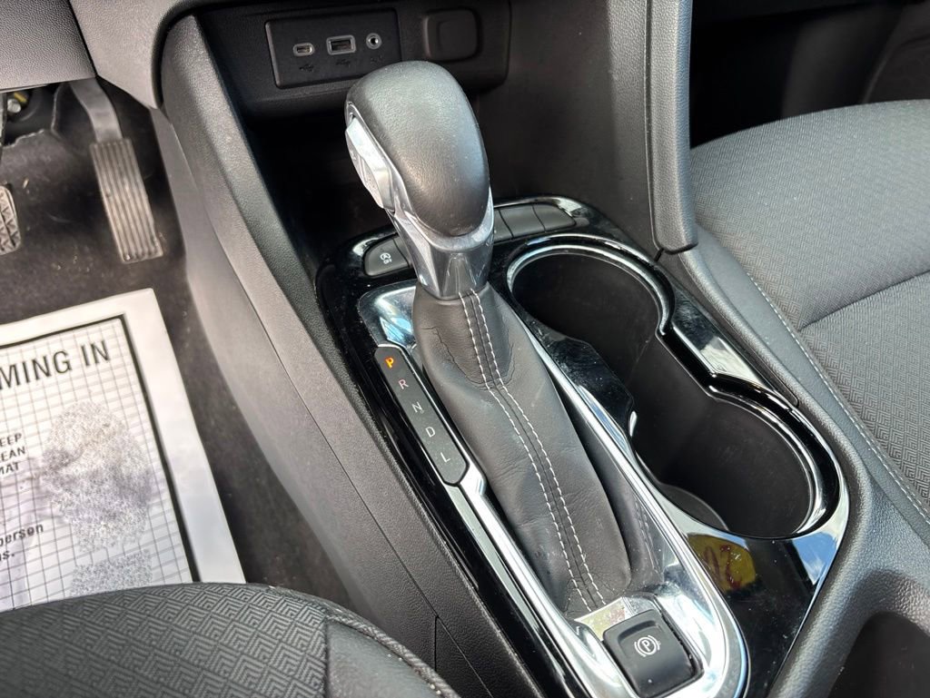 Used 2023 Buick Encore GX Preferred w/ Cold Weather Comfort Package FWD image 32