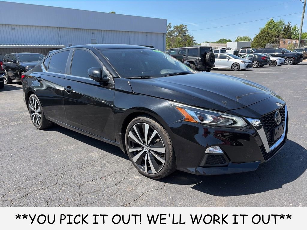 Used 2020 Nissan Altima 2.5 SR image 1