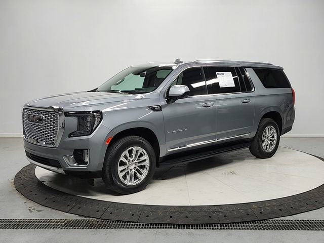 Used 2024 GMC Yukon XL SLT RWD image 3