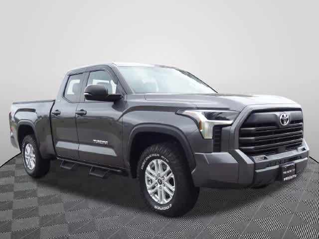 Used 2024 Toyota Tundra SR5 w/ SR5 Premium Package AWD/4WD image 4