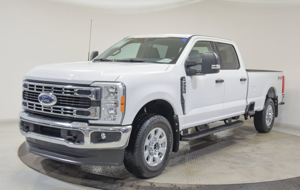 Used 2023 Ford F250 XLT w/ FX4 Off-Road Package image 6
