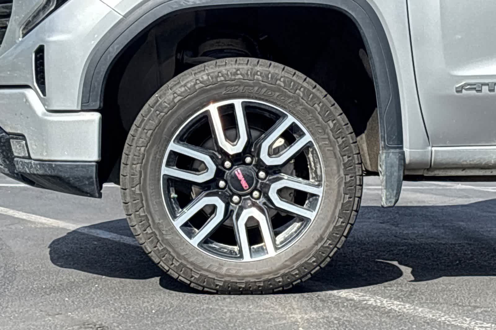 Used 2022 GMC Sierra 1500 AT4 AWD/4WD image 11