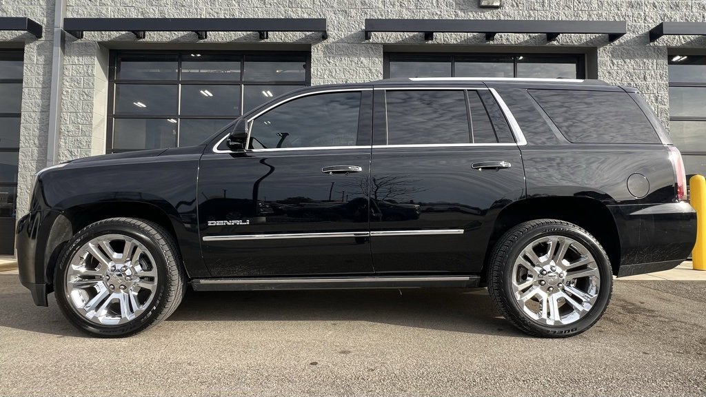 Used 2019 GMC Yukon Denali w/ Denali Ultimate Package image 3