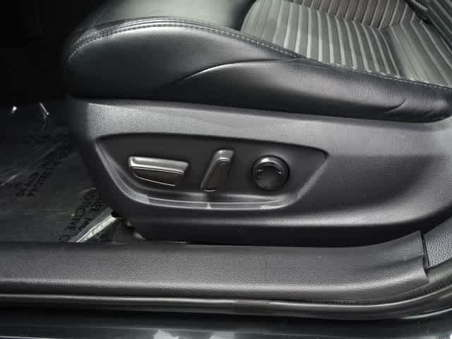 Certified 2020 Toyota Corolla XSE w/ Carpet Mat Package (TMS) FWD image 17