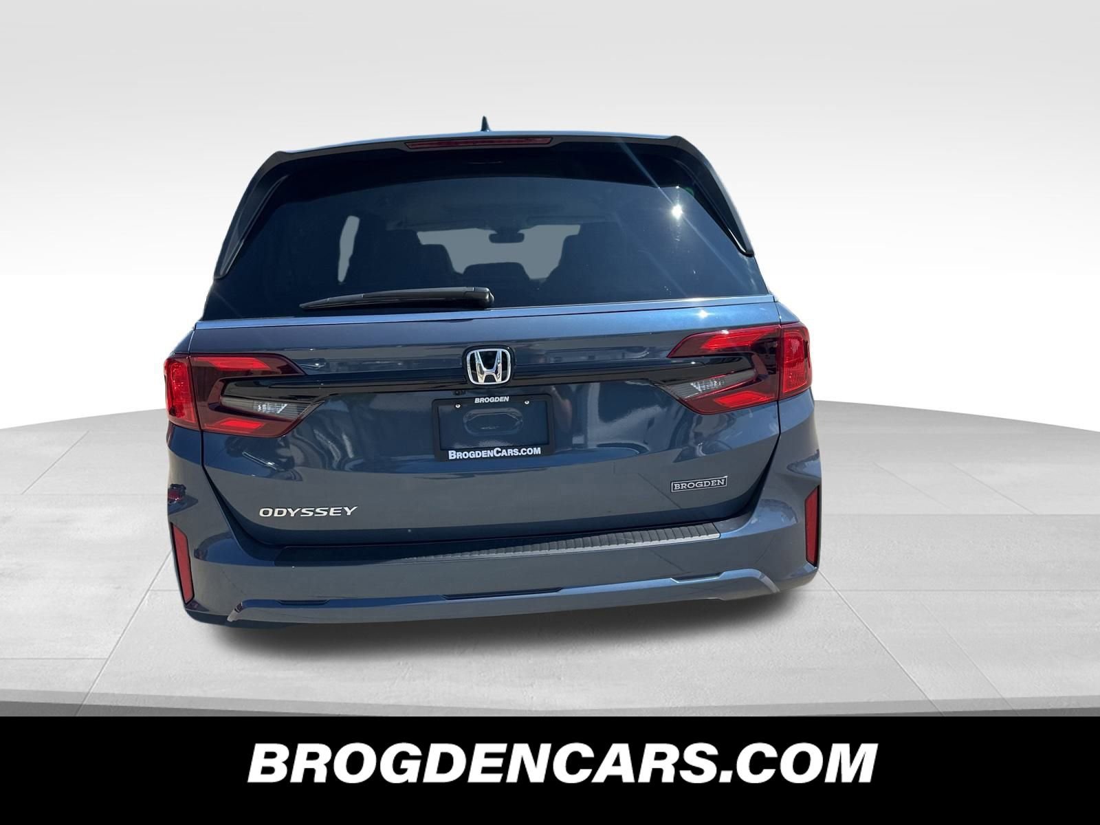 Used 2026 Honda Odyssey EX-L image 4