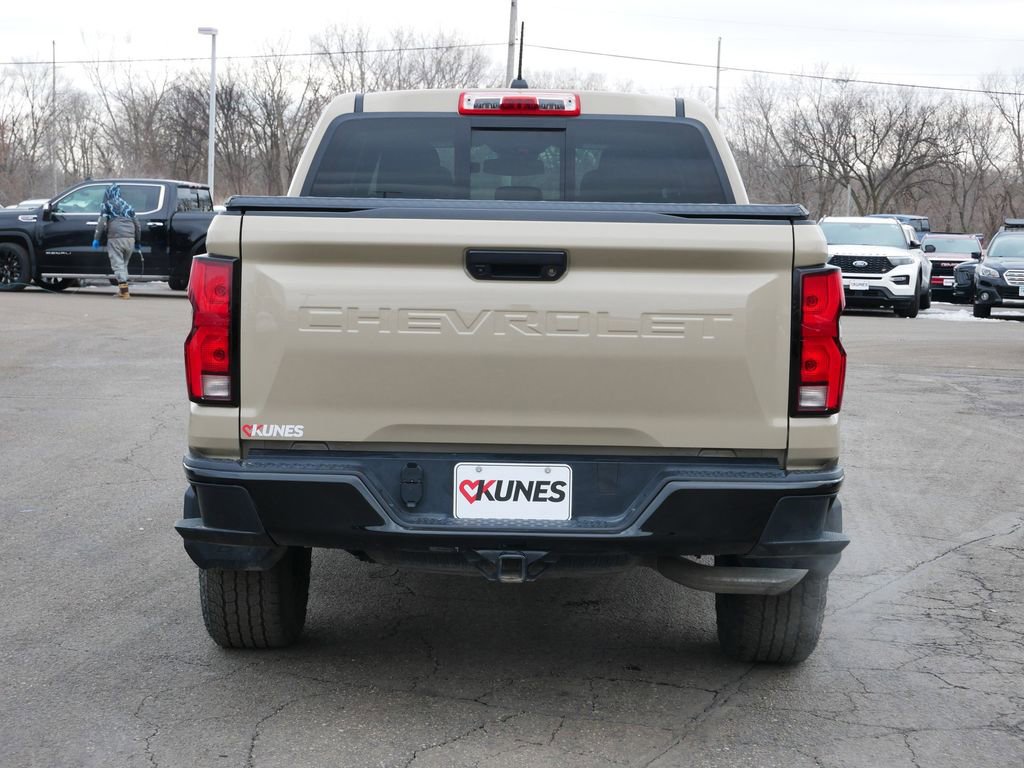 Used 2023 Chevrolet Colorado Z71 w/ Z71 Convenience Package 2 AWD/4WD image 9