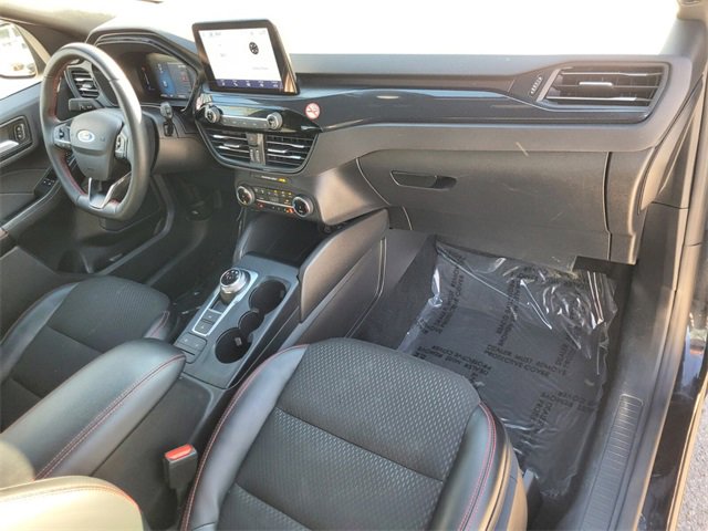 Used 2025 Ford Escape ST-Line Select image 16