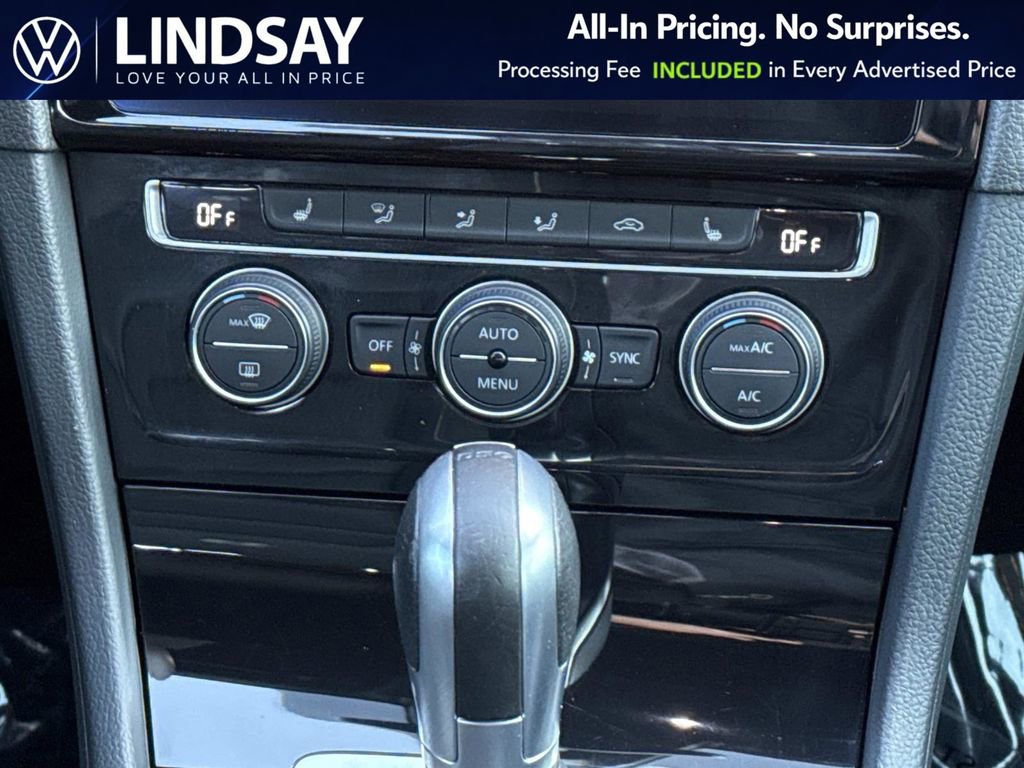 Used 2019 Volkswagen Golf R 4-Door image 16