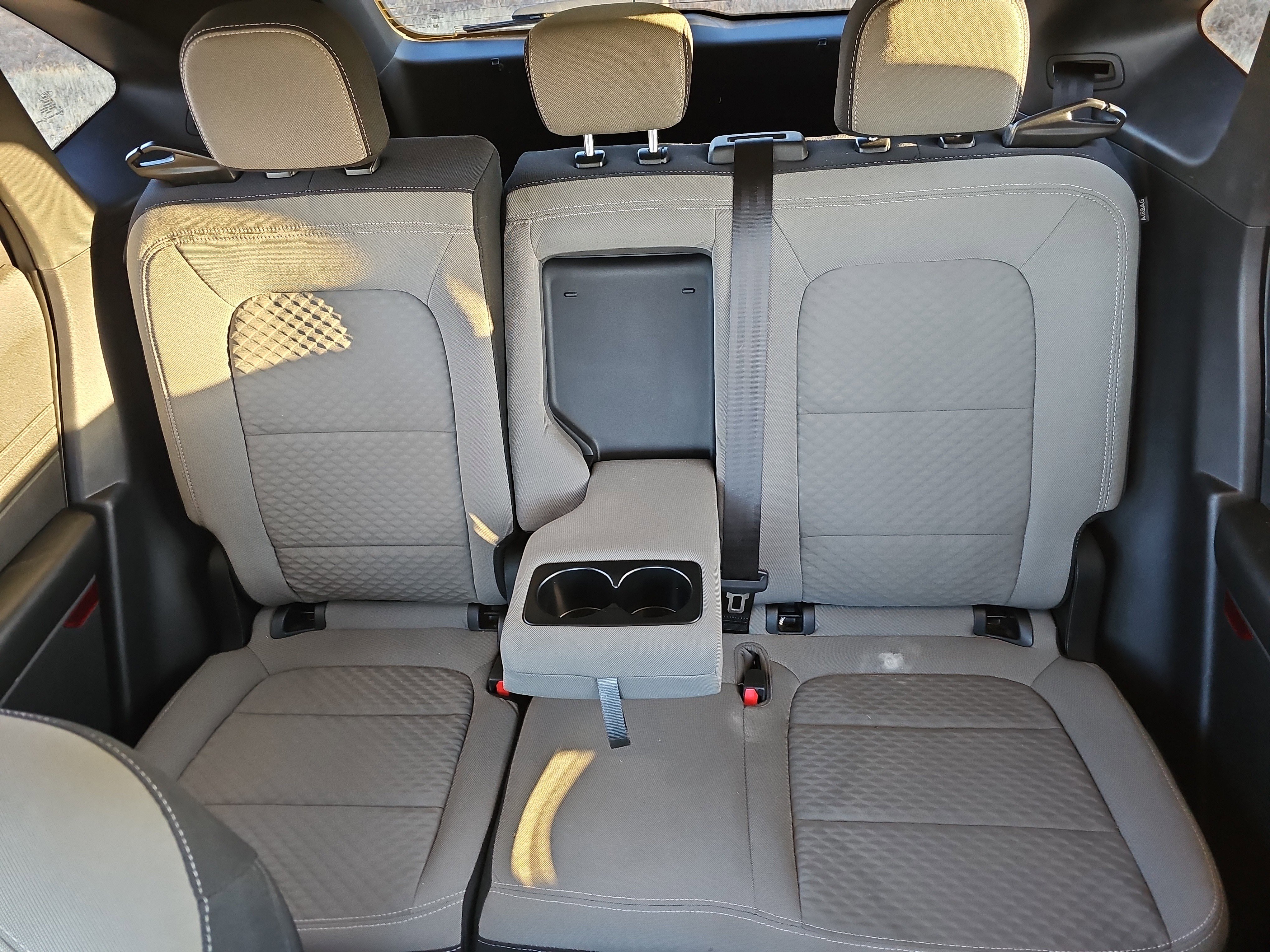 Used 2022 Ford Escape SE w/ SE Sport Appearance Package image 15