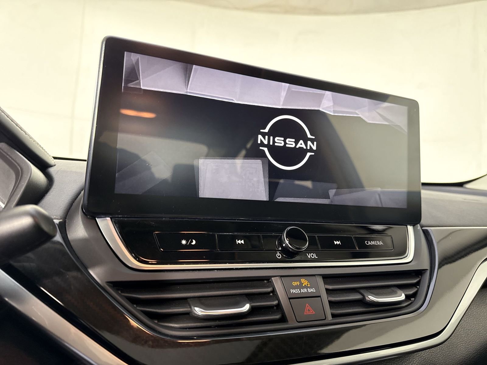 Certified 2023 Nissan Altima 2.0 SR image 6