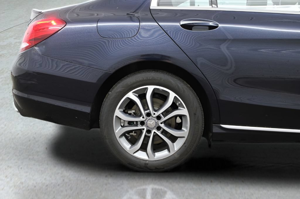 Used 2016 Mercedes-Benz C 300 4MATIC Sedan image 39