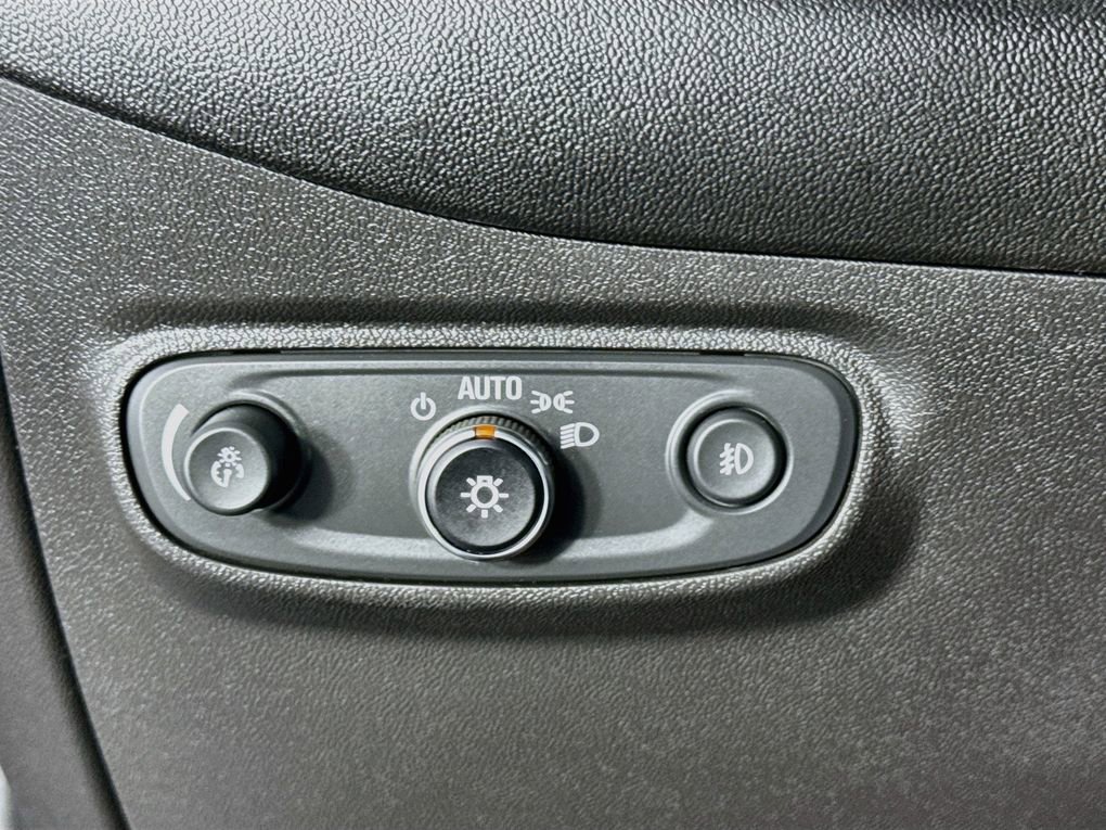 Used 2020 Chevrolet Equinox LT image 14