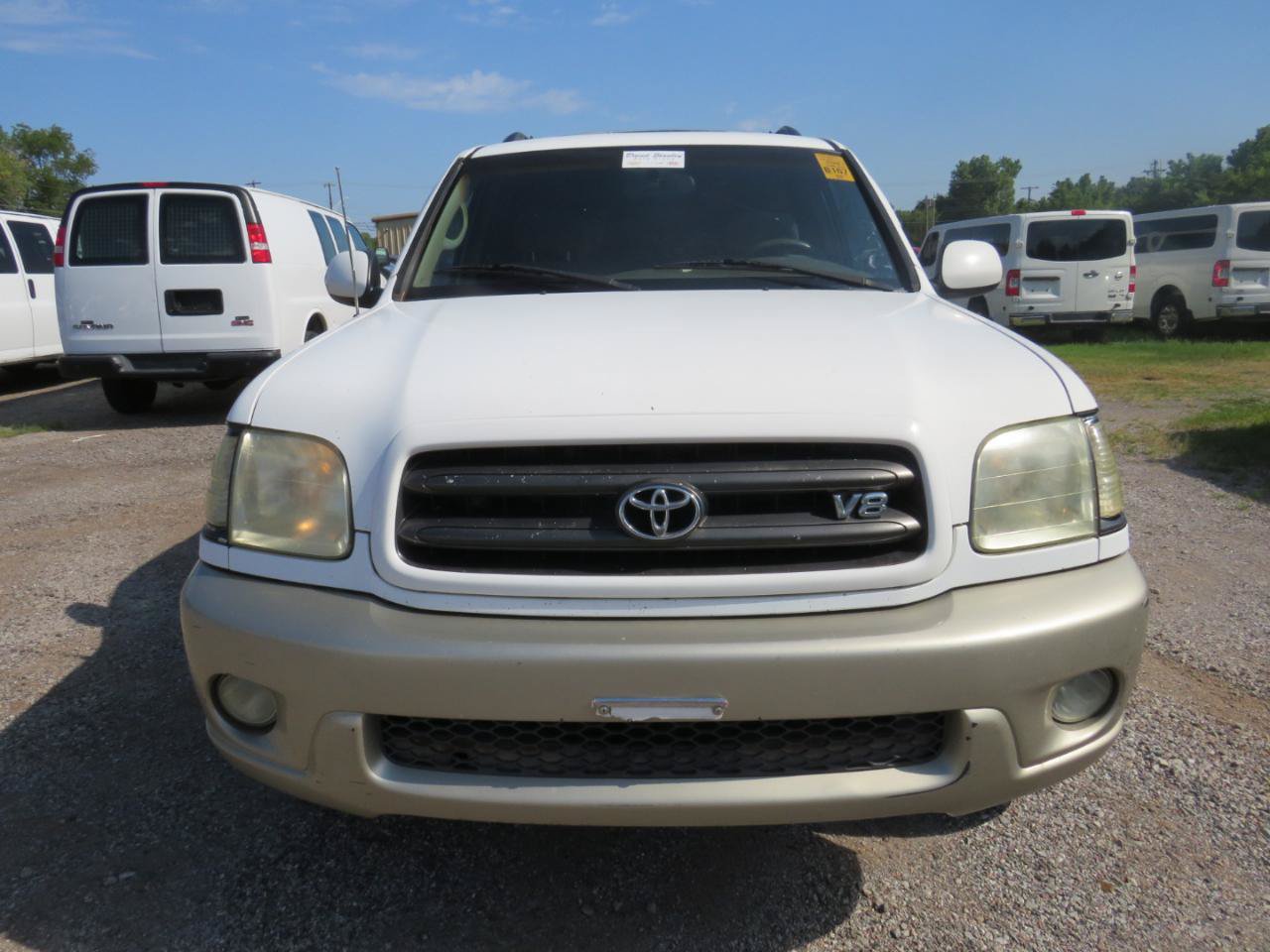 Used 2001 Toyota Sequoia SR5 RWD image 2