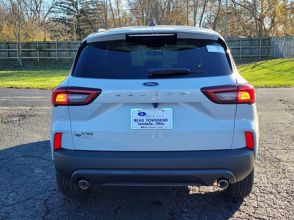 New 2026 Ford Escape ST-Line w/ Cold Weather Package image 5