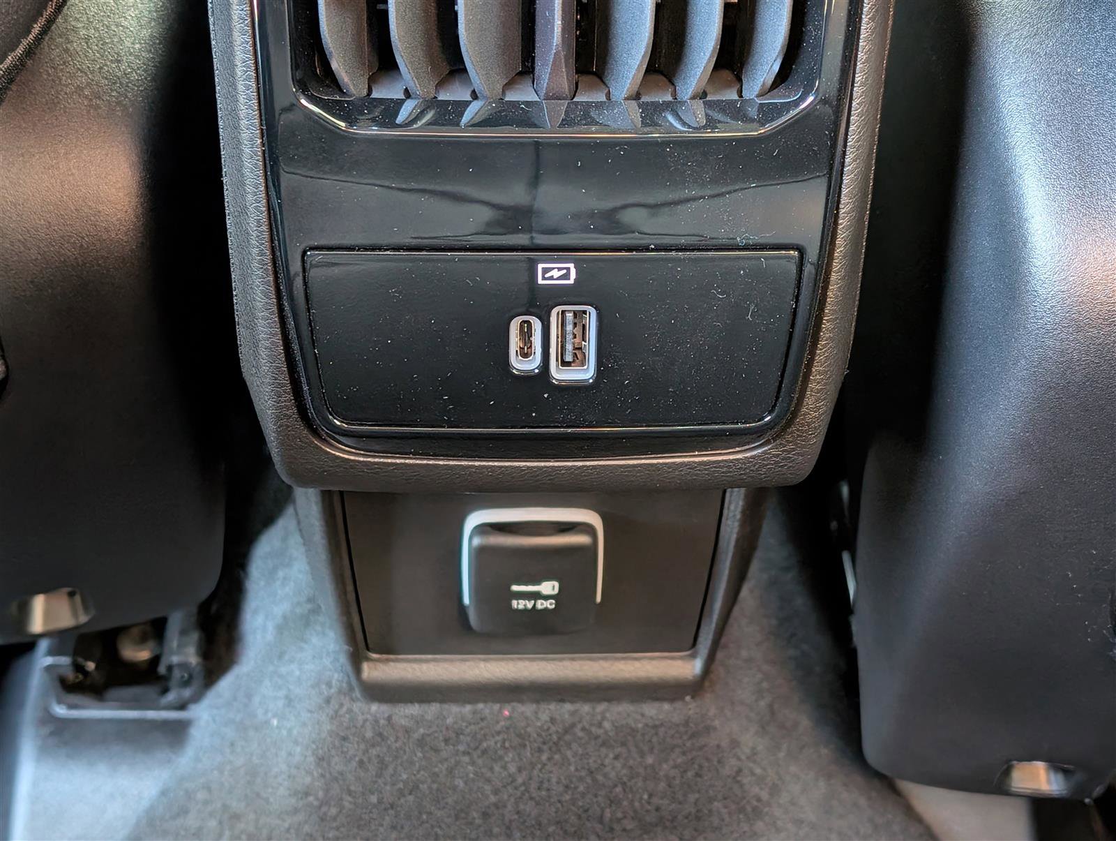 New 2025 Jeep Compass Latitude w/ Sun & Sound Group AWD/4WD image 10