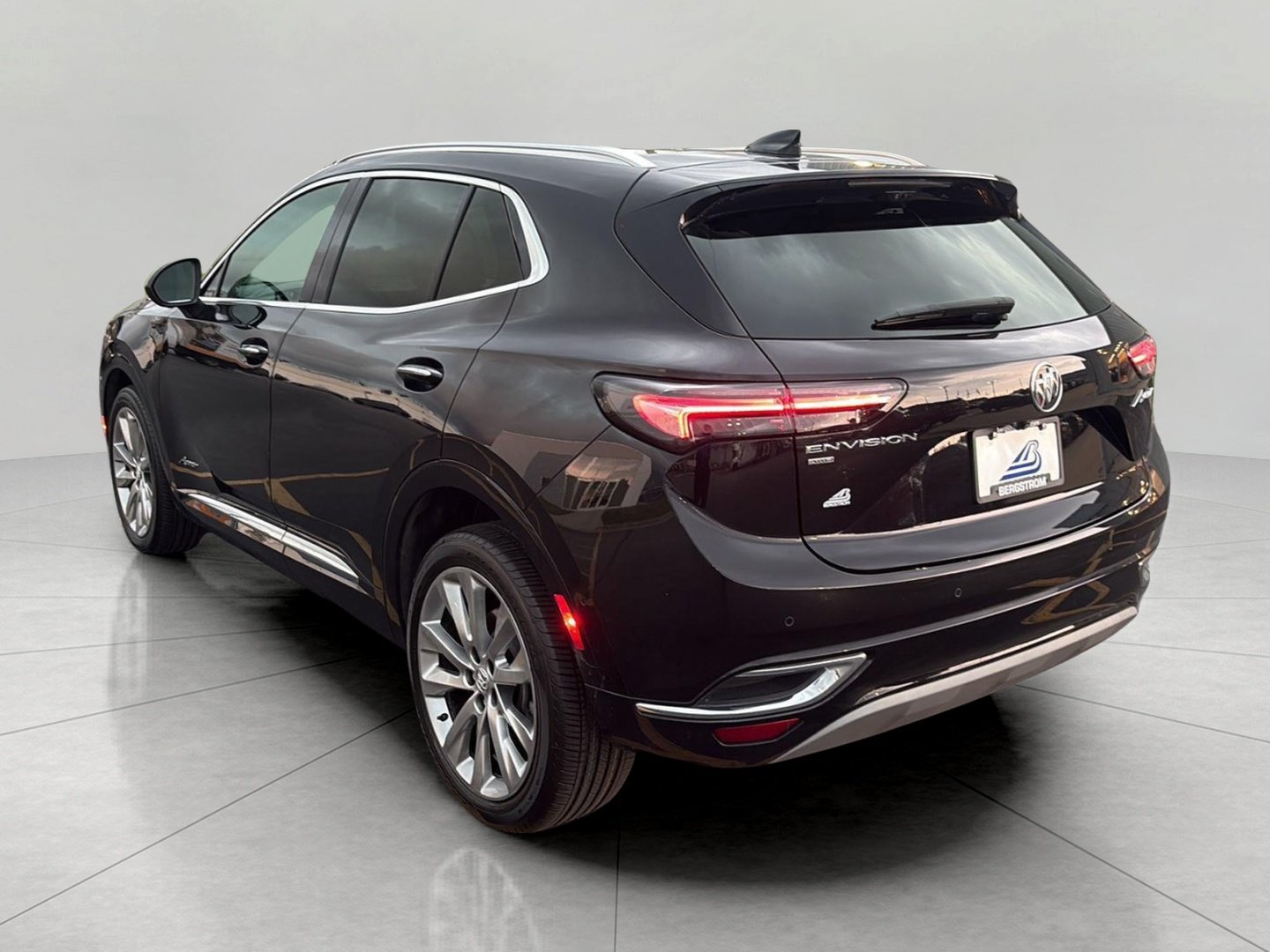 Used 2023 Buick Envision Avenir AWD/4WD image 6
