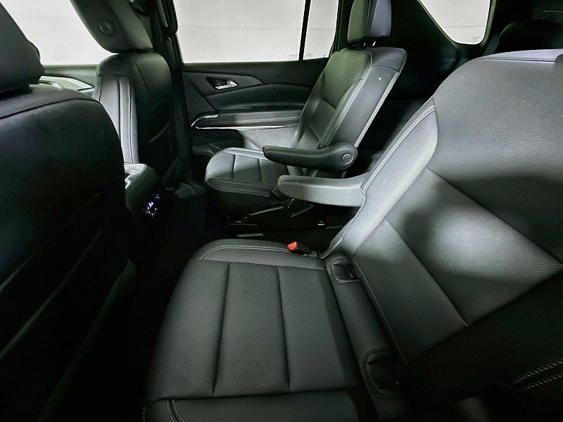 Used 2025 Chevrolet Traverse LT AWD/4WD image 22