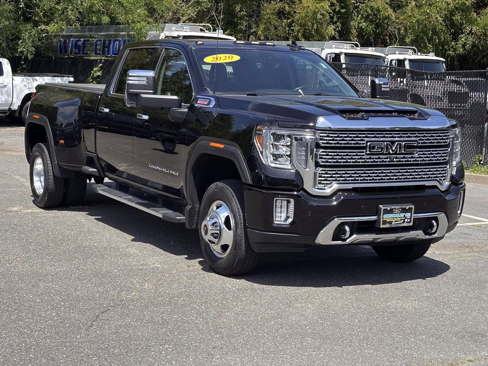 Used 2020 GMC Sierra 3500 Denali w/ Denali Ultimate Package AWD/4WD image 5