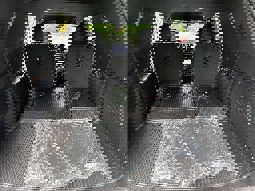 New 2026 Chevrolet Traverse LT w/ LPO, Floor Liner Package image 8