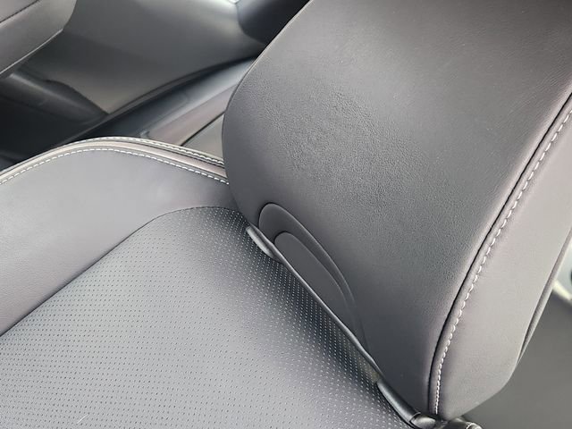 Used 2024 Toyota Prius XLE FWD image 24