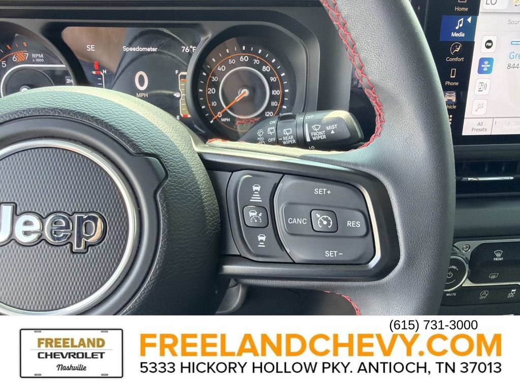 Used 2024 Jeep Wrangler Unlimited Rubicon AWD/4WD image 26