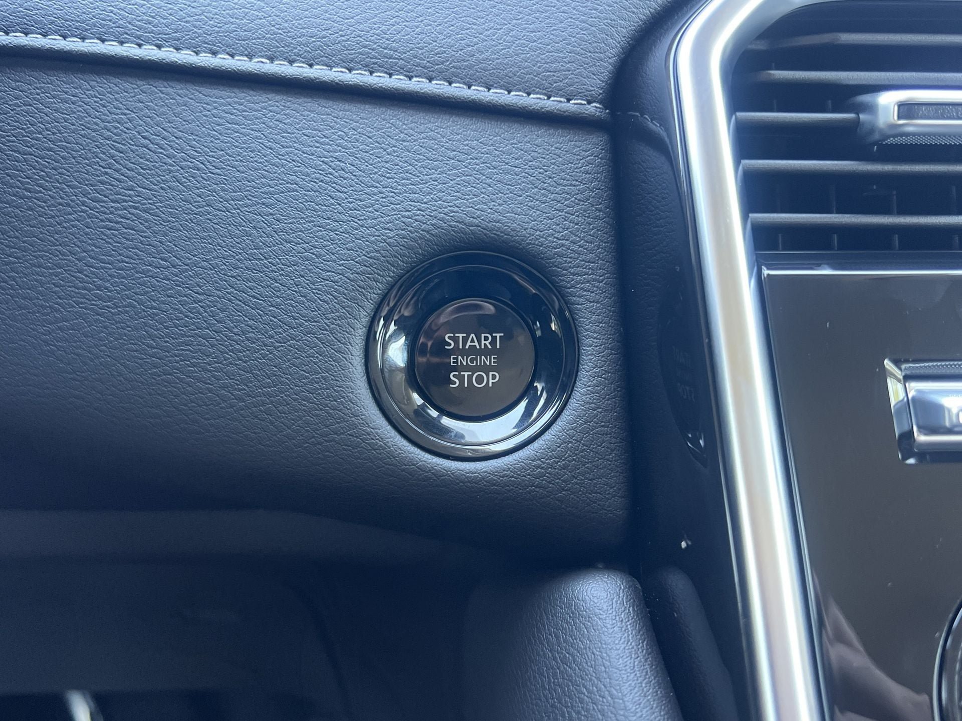 New 2026 Nissan Armada SV AWD/4WD image 6