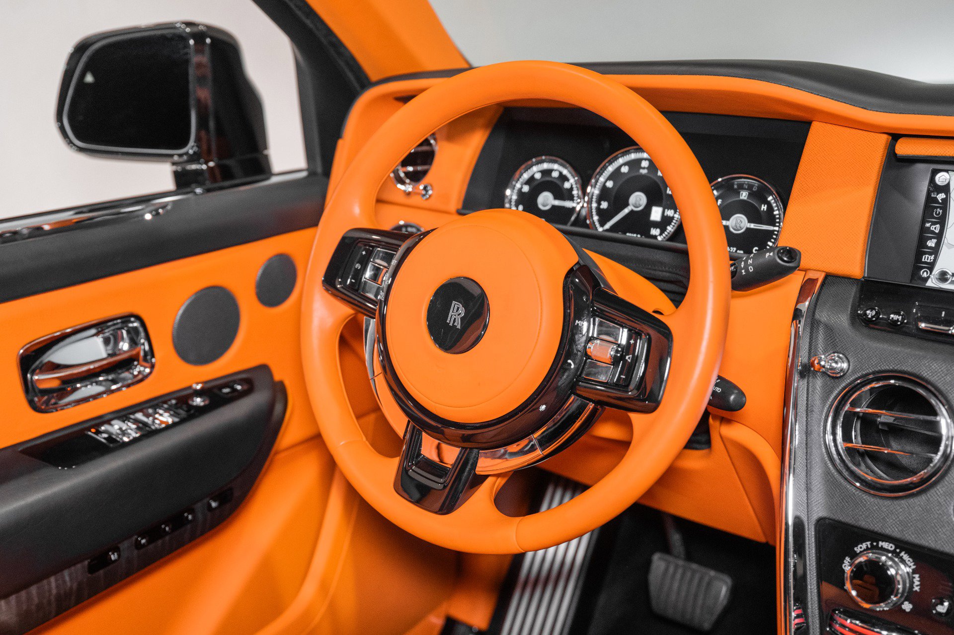 Used 2020 Rolls-Royce Cullinan image 33