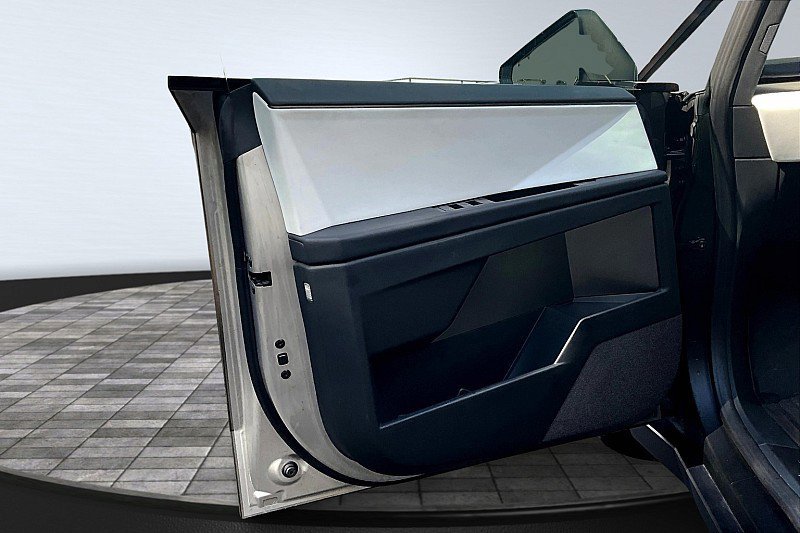 Used 2024 Tesla Cybertruck Cyberbeast image 23