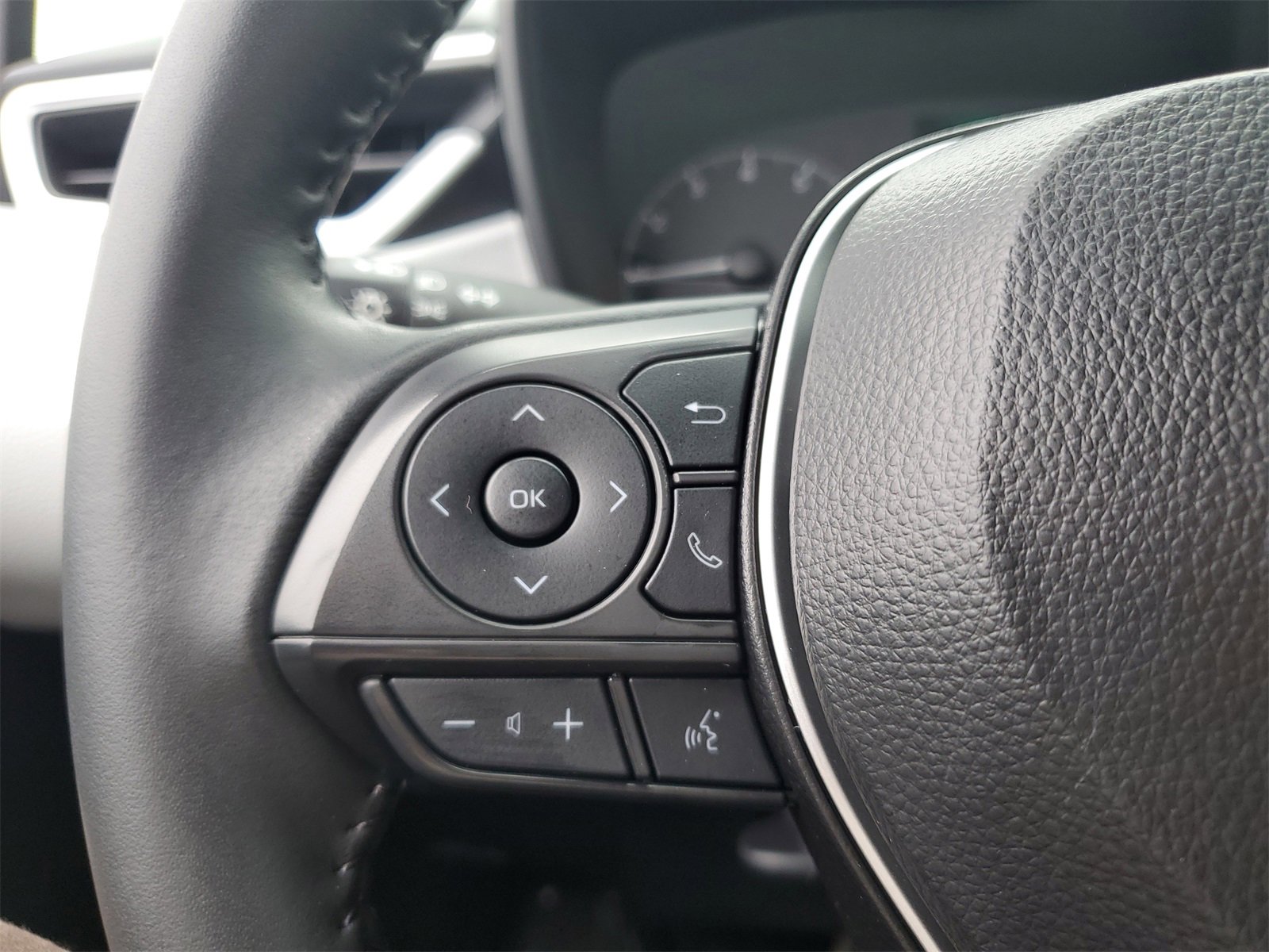 Used 2024 Toyota Corolla SE image 21