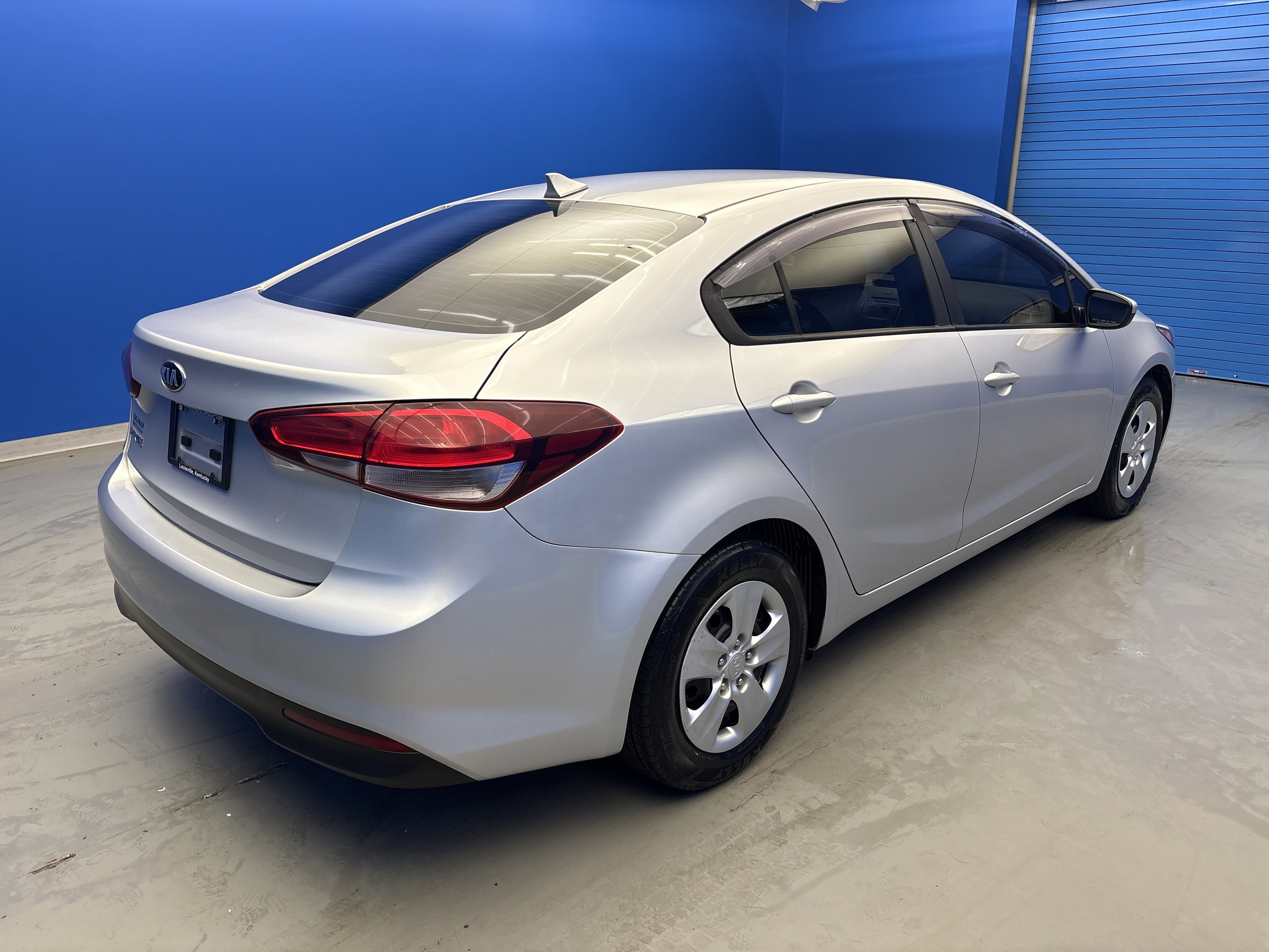 Used 2017 Kia Forte LX FWD image 7