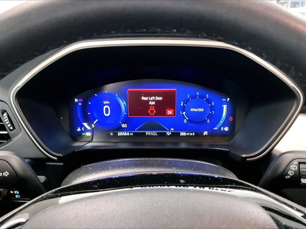 Used 2022 Ford Escape SEL w/ Technology Package AWD/4WD image 25