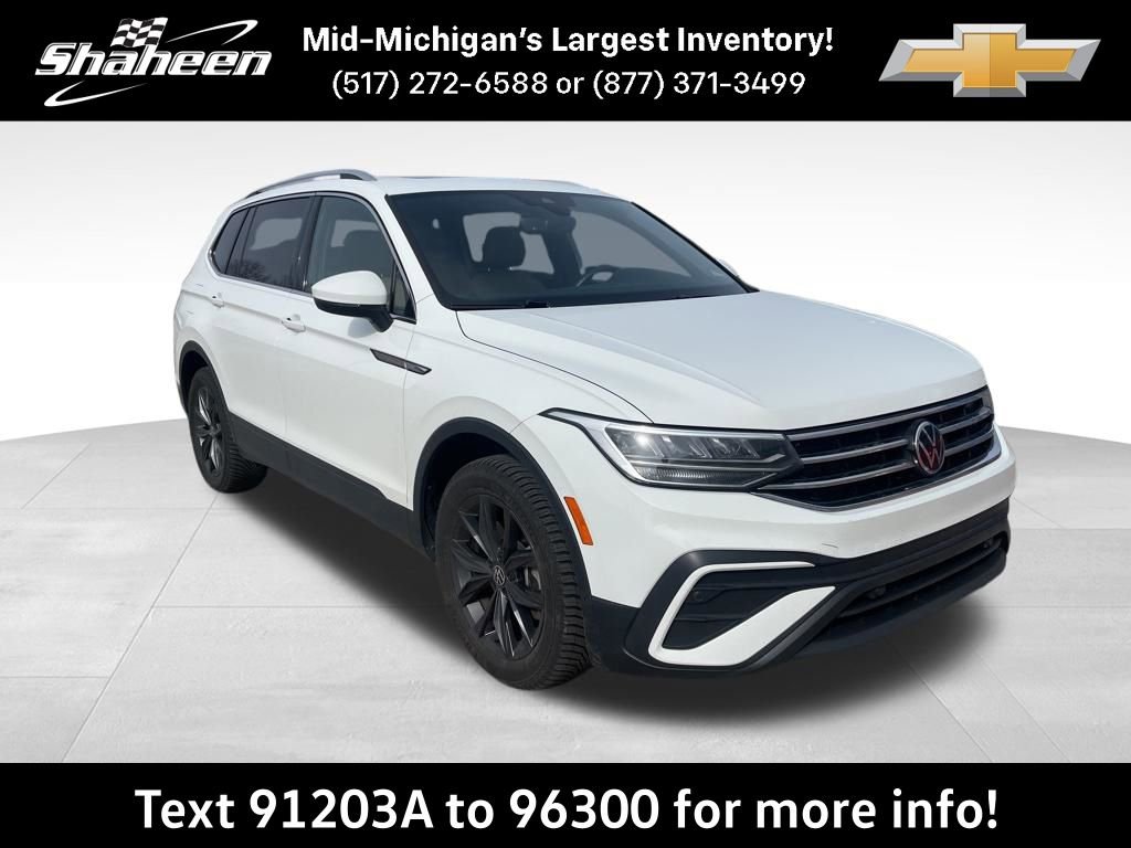 Used 2022 Volkswagen Tiguan SE image 1