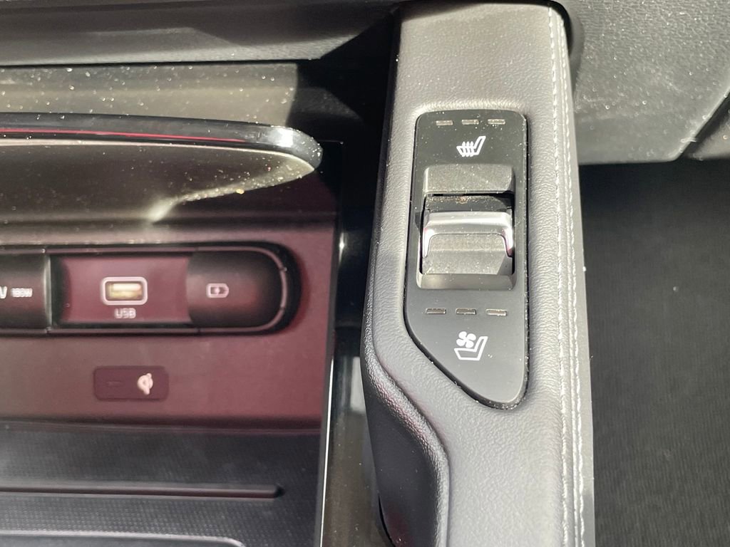 Used 2022 Kia Telluride EX w/ EX Premium Package image 27