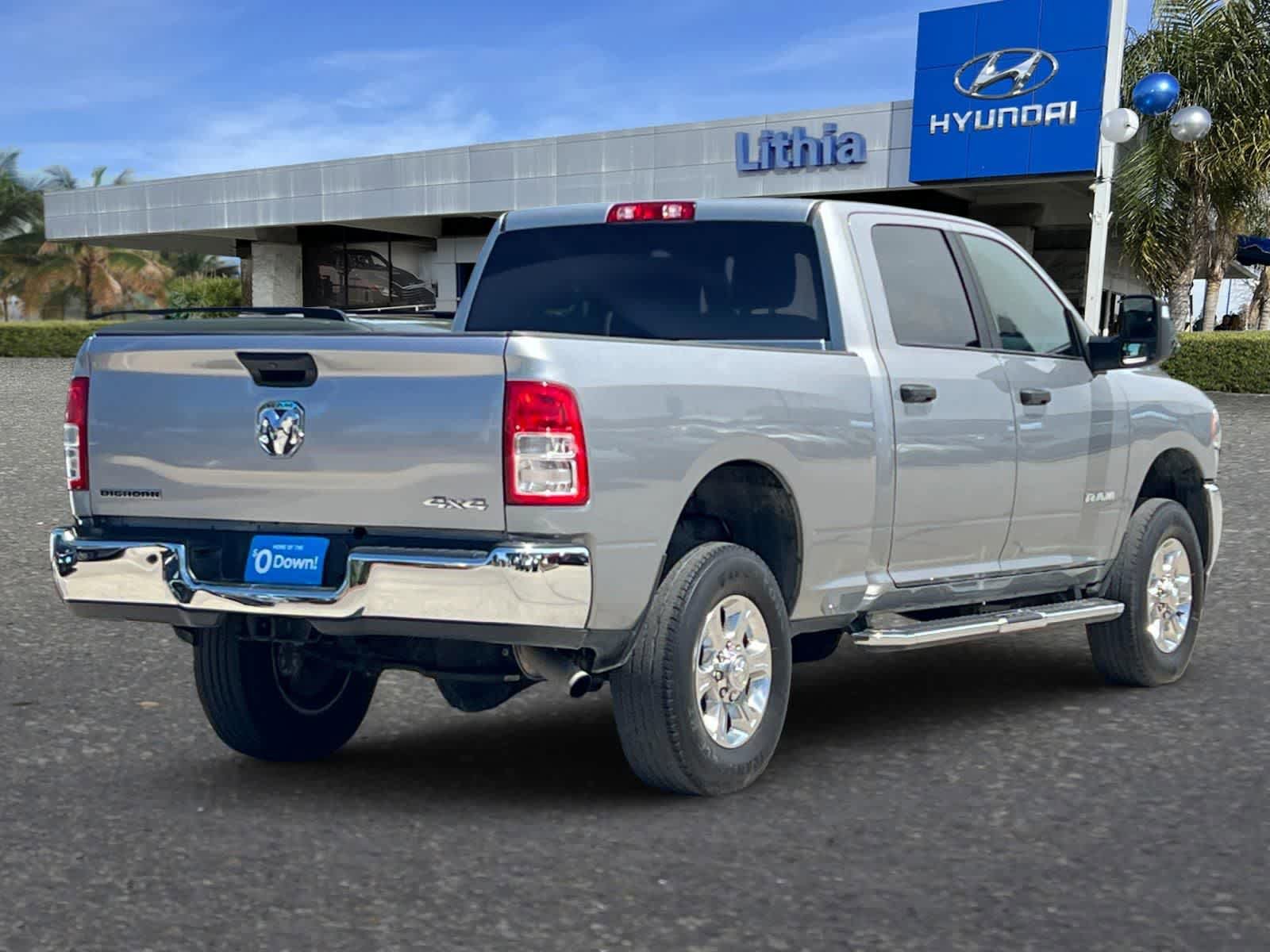 Used 2024 RAM 2500 Big Horn AWD/4WD image 3