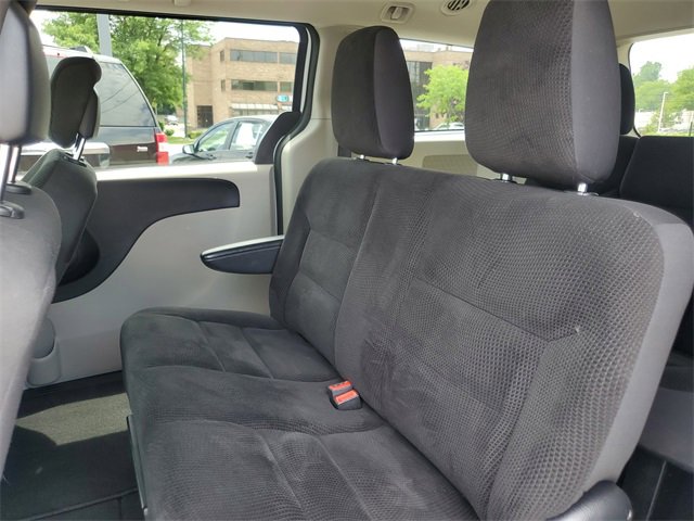 Used 2019 Dodge Grand Caravan SE image 28