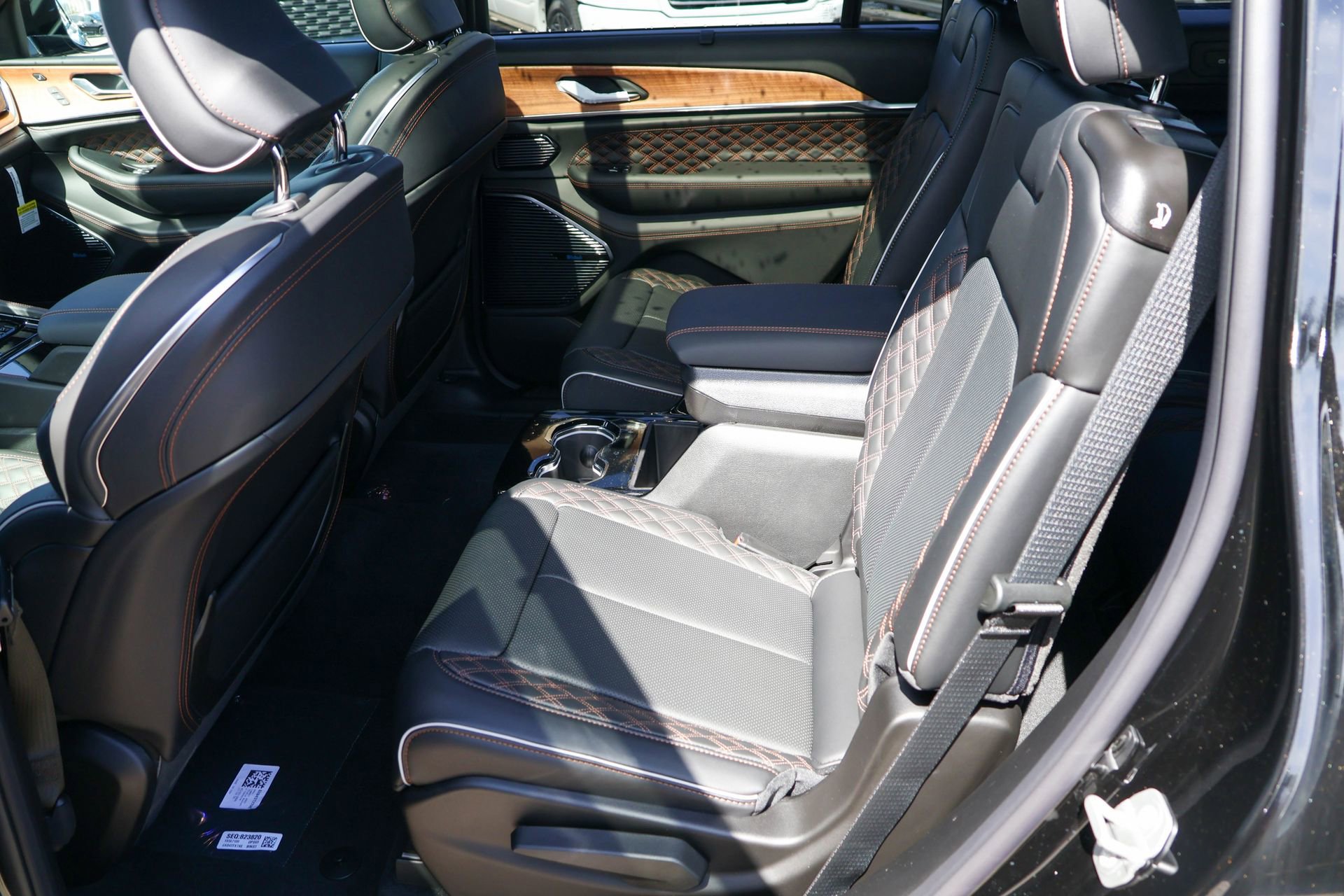 New 2026 Jeep Grand Cherokee L Summit AWD/4WD image 17