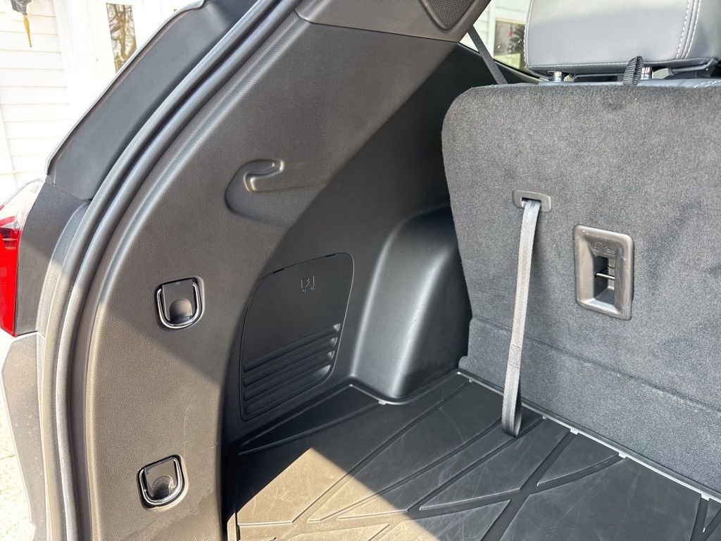 Used 2024 Buick Enclave Essence w/ Experience Buick Package image 47