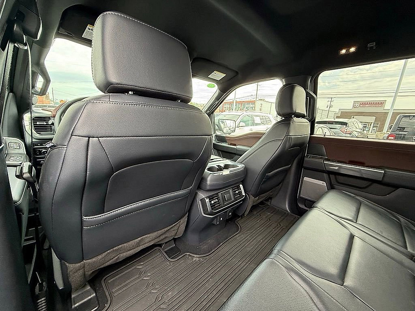 Used 2023 Ford F150 Lariat image 14