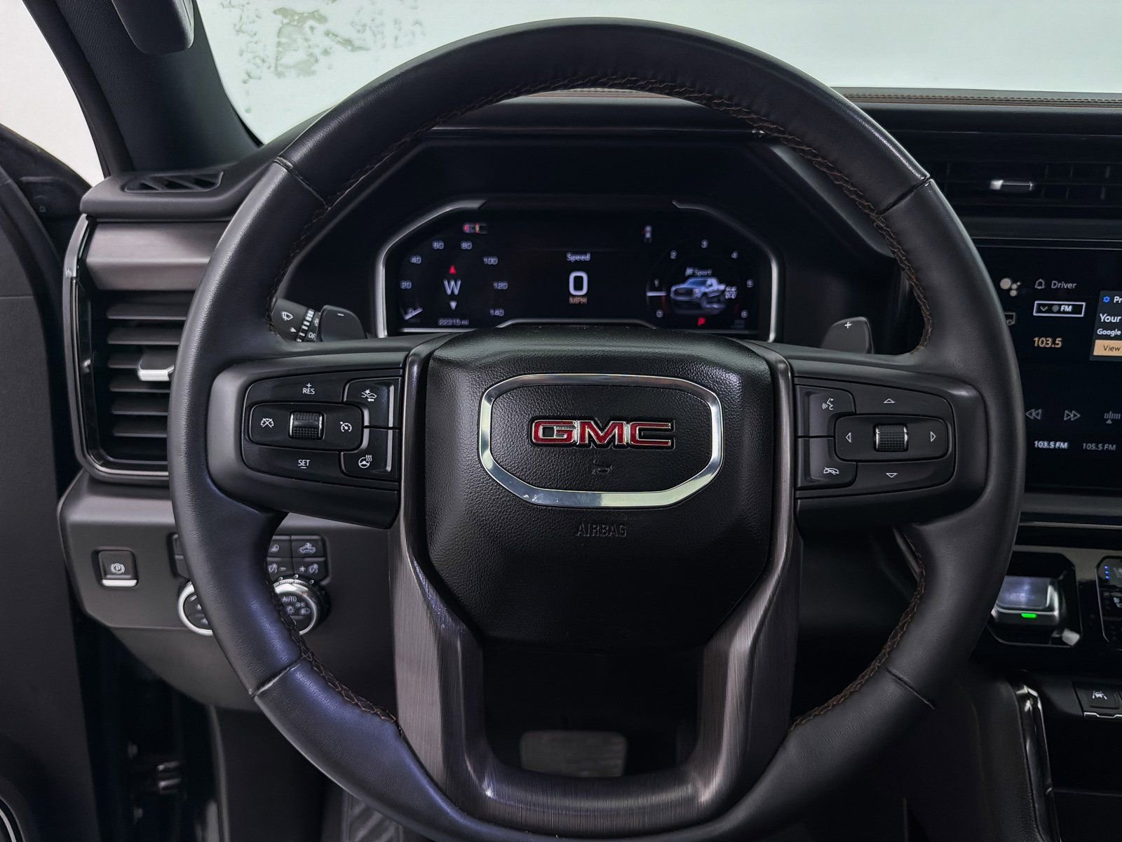 Used 2024 GMC Sierra 1500 AT4 w/ Technology Package image 4