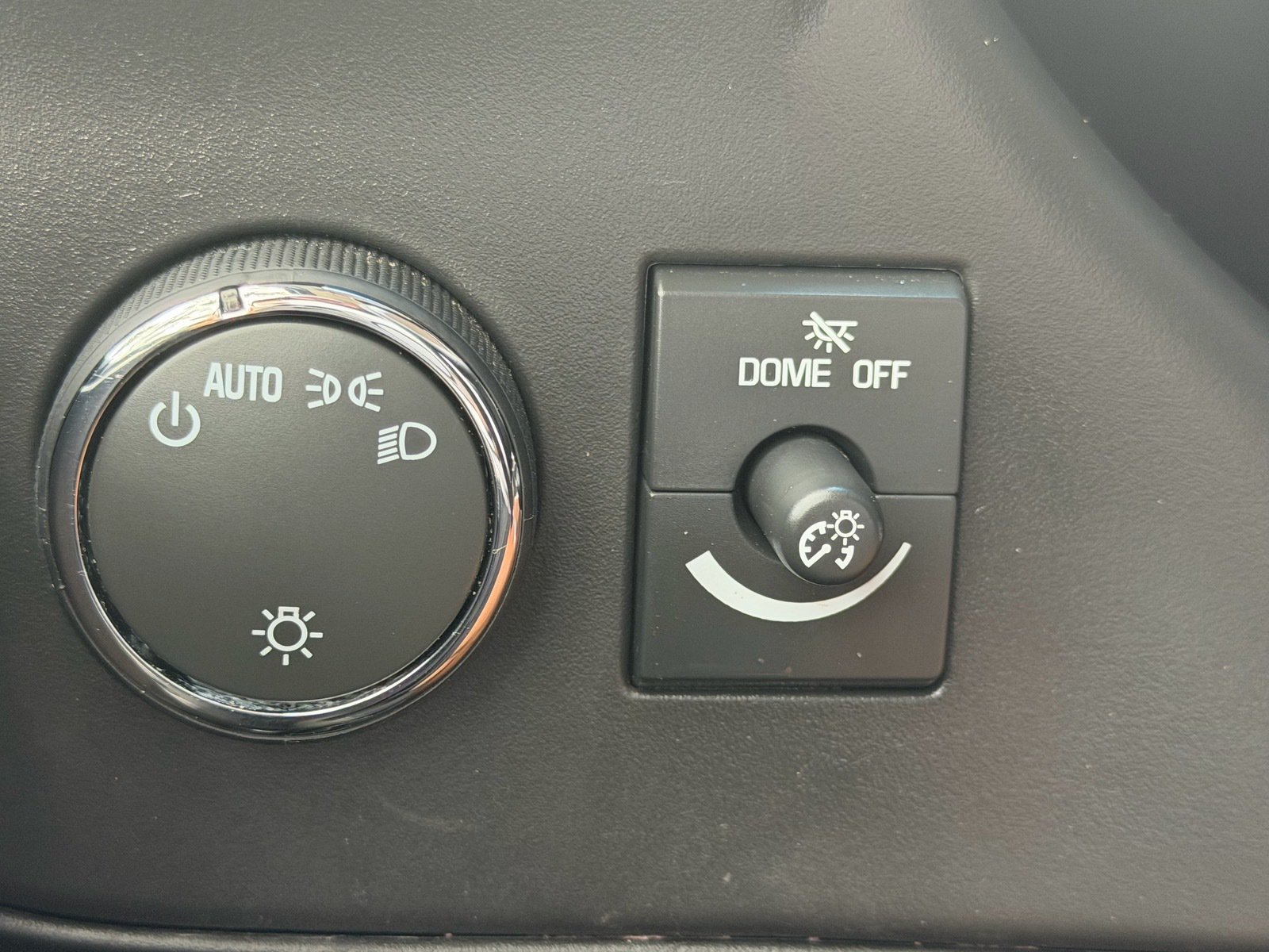 Used 2025 Chevrolet Express 2500 w/ Driver Convenience Package RWD image 26
