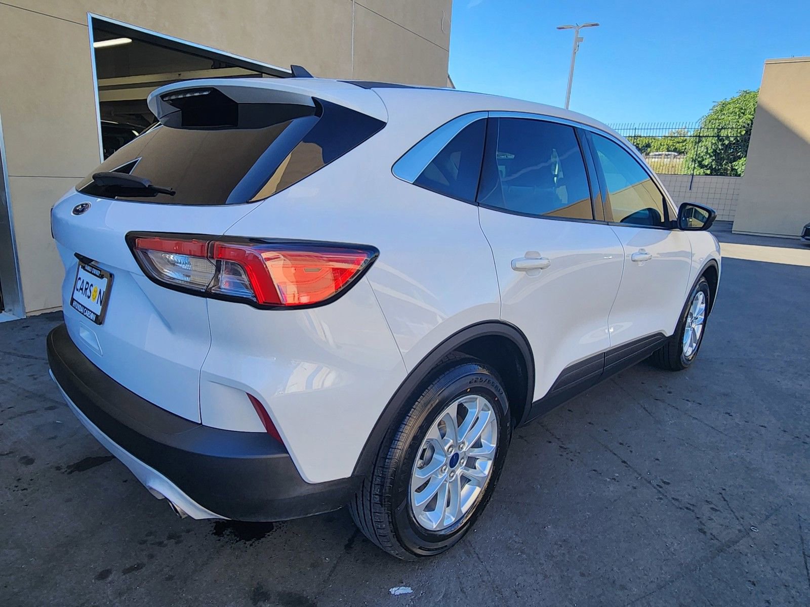 Used 2022 Ford Escape SE image 31
