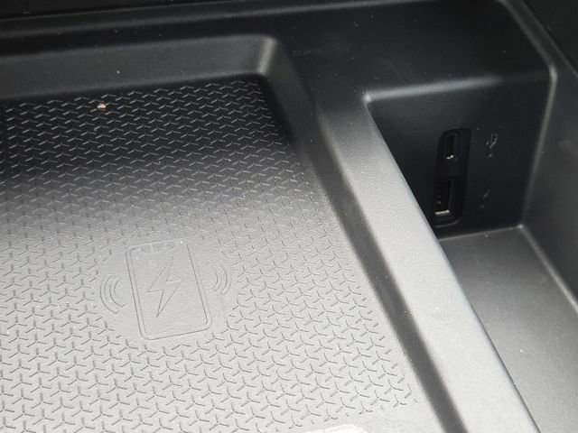 New 2026 GMC Acadia Elevation image 8