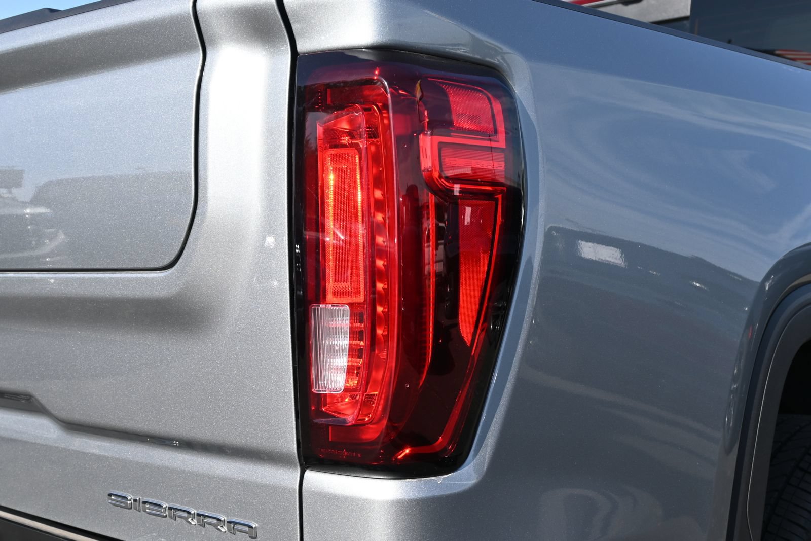 Used 2025 GMC Sierra 1500 Denali AWD/4WD image 21
