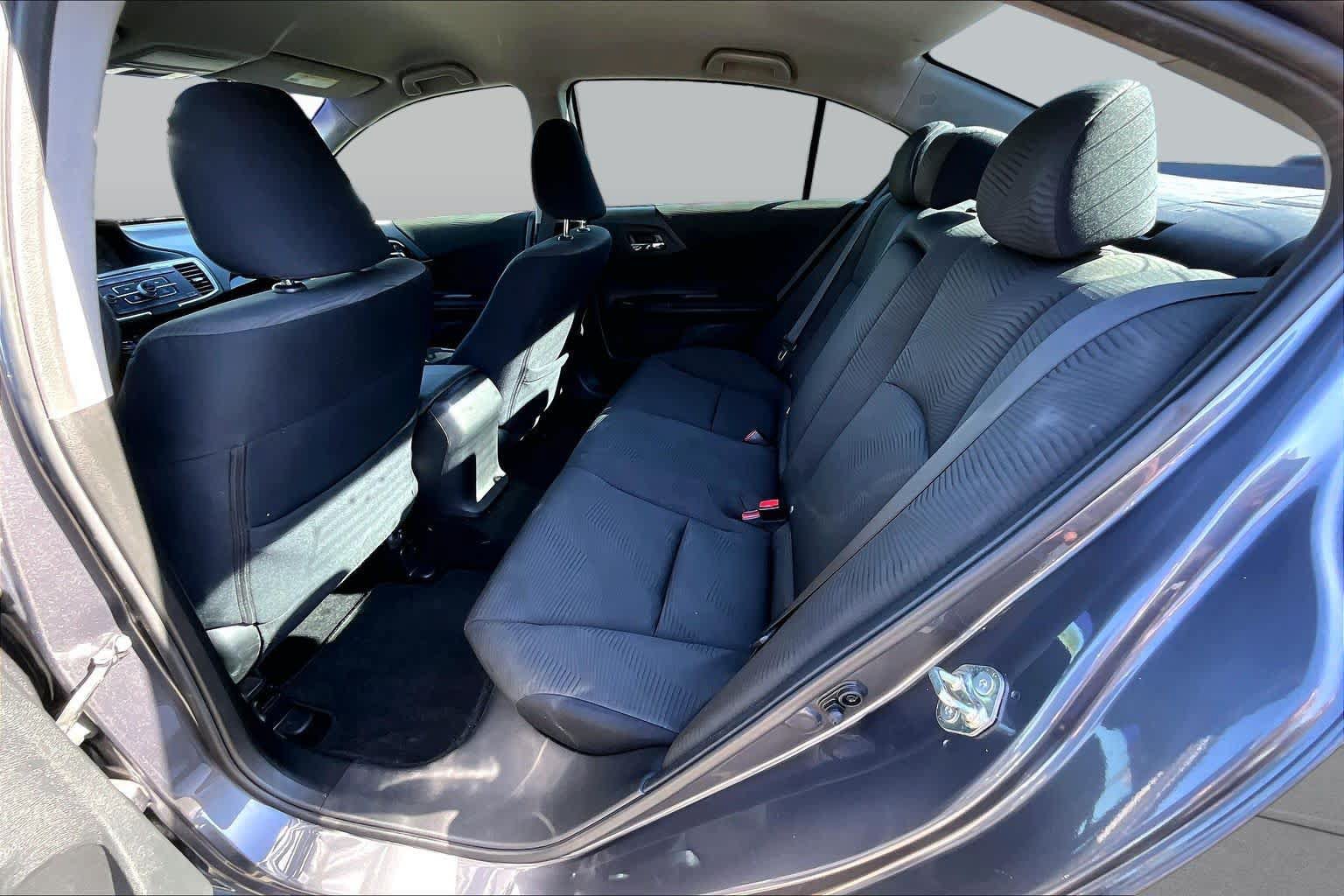 Used 2017 Honda Accord LX image 19