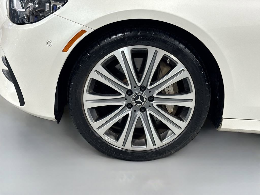 Used 2022 Mercedes-Benz E 450 4MATIC Sedan image 11