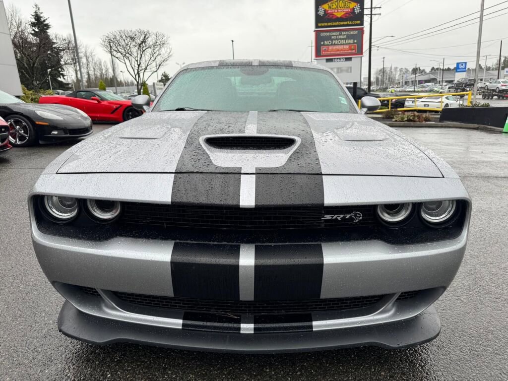 Used 2016 Dodge Challenger SRT Hellcat image 18