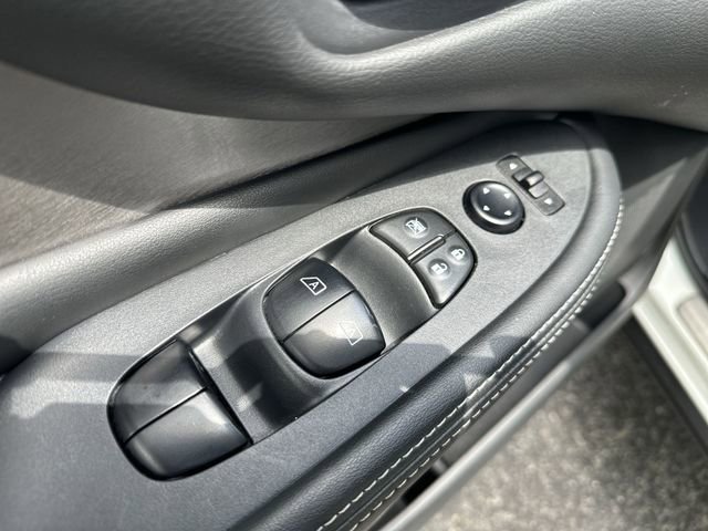 Used 2024 Nissan Murano SV w/ SV Midnight Edition Package AWD/4WD image 18
