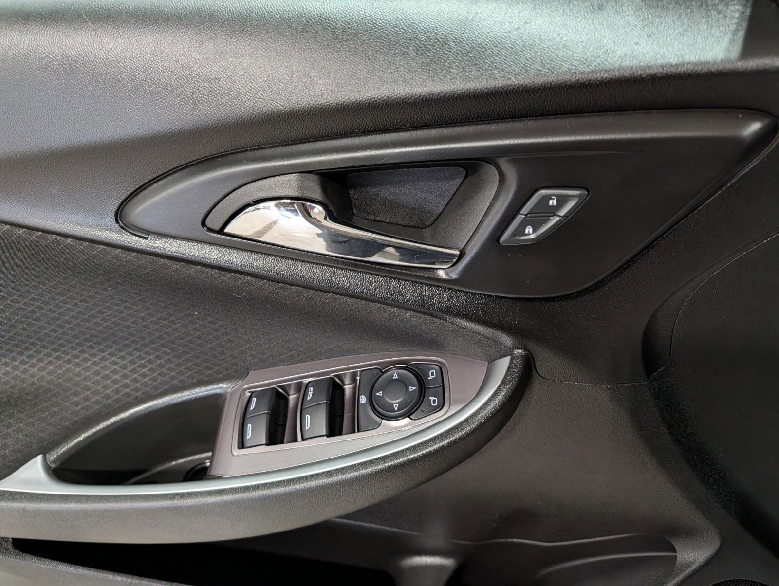 Used 2023 Chevrolet Malibu LT image 23